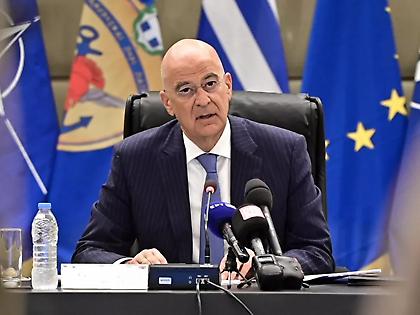 Δένδιας: Αυξάνεται ο μισθός των στρατευμένων από €8 σε €50- €100, θητεία μόνο στον Στρατό Ξηράς - Όλες οι αλλαγές