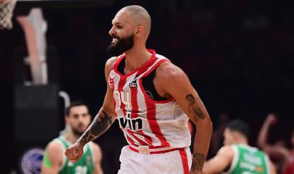 Ζέρβας: «Ήταν μεγάλη κίνηση η ανανέωση του Φουρνιέ, έναν τέτοιο γκαρντ ψάχνει ο Ολυμπιακός»