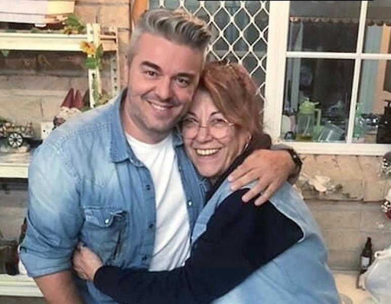 Πέτρος Πολυχρονίδης: Ελληνίδα ομογενής έπαθε Inception! Τον έβλεπε στην τηλεόραση και ξαφνικά τον είδε μπροστά της