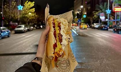 Η φάση είναι street food: Οι 21 αγαπημένες μας στάσεις για φαγητό στο χέρι