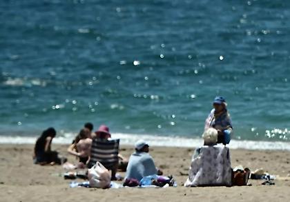 Άλυτο μυστήριο η ταυτότητα του 3χρονου κοριτσιού που ξεβράστηκε στο Φάληρο - Τι δείχνουν τα νέα στοιχεία