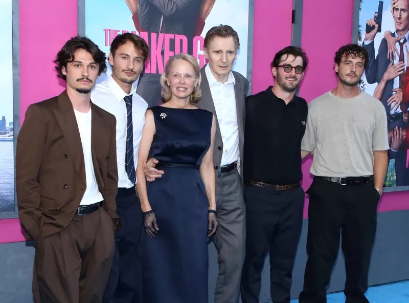 Πάμελα Άντερσον-Λίαμ Νίσον: Έχουν σχέση και είναι ερωτευμένοι, σύμφωνα με το «People»