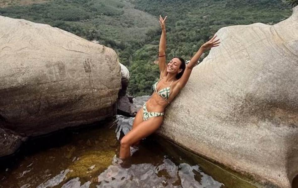 Ευγενία Σαμαρά: Πήδησε από 10 μέτρα σε καταρράκτη... Κι όμως το έκανε!