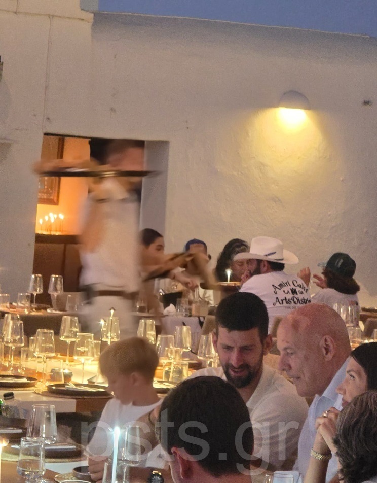 Νόβακ Τζόκοβιτς: Οικογενειακή έξοδος σε διάσημο εστιατόριο στην Πάρο