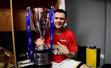 «Να συνεχίσεις να μας εμπνέεις όπως πάντα»: Τα χρόνια πολλά του Ολυμπιακού σε Παπανικολάου