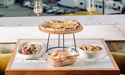 Πειραιάς: 9 νόστιμες στάσεις γύρω από το λιμάνι (για πριν ή μετά το ταξίδι)