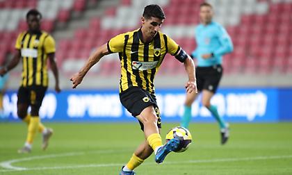 O Μάνταλος έπιασε τον Κασάπη στην 4η θέση με τις περισσότερες συμμετοχές στην ΑΕΚ