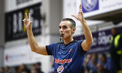 Ανακοινώθηκαν οι διαιτητές που θα σφυρίξουν στο Ευρωμπάσκετ - Ένας Έλληνας ανάμεσά τους