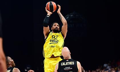 Παραμένει στη Φενέρμπαχτσε ο Κεμ Μπιρτς