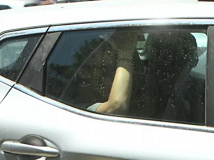 Πώς οι Αρχές έφτασαν στα ίχνη της μητέρας του κοριτσιού που βρέθηκε νεκρό στο Παλαιό Φάληρο - Τα 2 νέα βίντεο