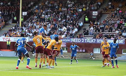 Ισοπαλία στην πρεμιέρα του πρωταθλήματος για τη Ρέιντζερς