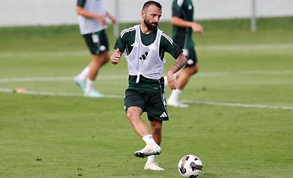 Μπαίνει σταδιακά ο Σιώπης