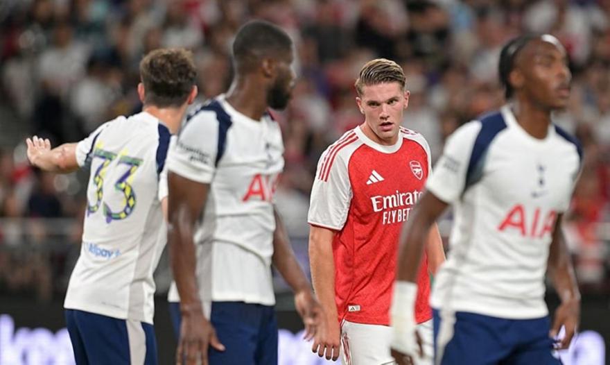 Ο Γκιόκερες έκλεινε συμφωνίες στο Λονδίνο προτού καν υπογράψει στην Άρσεναλ! Ο Γκιόκερες έκλεινε συμφωνίες στο Λονδίνο προτού καν υπογράψει στην Άρσεναλ!