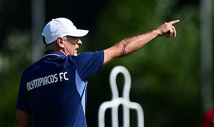 Τσανάκας: «Δεν ανησυχεί η αμυντική λειτουργία του Ολυμπιακού, είναι φιλικά και η κούραση παίζει ρόλο»