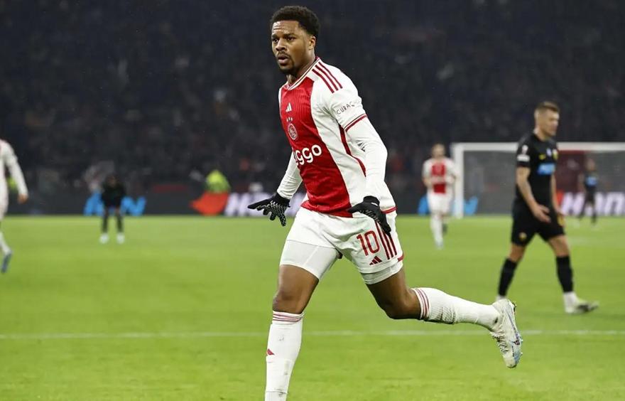 «Πάει να… κλέψει τον Άκπομ από την Ίπσουιτς η Μπέρμιγχαμ» «Πάει να… κλέψει τον Άκπομ από την Ίπσουιτς η Μπέρμιγχαμ»