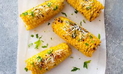 Αυτός είναι ο καλύτερος τρόπος να ψήσεις το καλαμπόκι - Στοίχημα ότι δεν τον έχεις δοκιμάσει ξανά