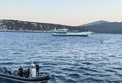 Ερωτήματα για το ατύχημα στα Στύρα - Ο πλοίαρχος δεν ενημέρωσε τις αρμόδιες αρχές για την προσάραξη του πλοίου