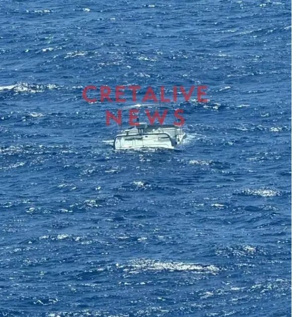 Το σκάφος του Απόστολου Λύτρα προσάραξε σε ξέρα ανοιχτά της Σαντορίνης