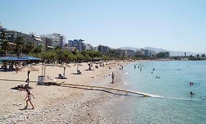Αττική: Η λίστα με τις περιοχές όπου απαγορεύεται η κολύμβηση