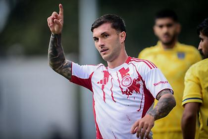 Τα γκολ του Πνευμονίδη και του Στρεφέτσα στη φιλική νίκη του Ολυμπιακού ενάντια στην Αλ Τααβόν