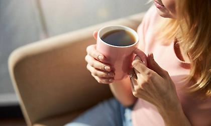 Ποια φάρμακα δεν πρέπει να παίρνεις πριν ή μετά τον καφέ;