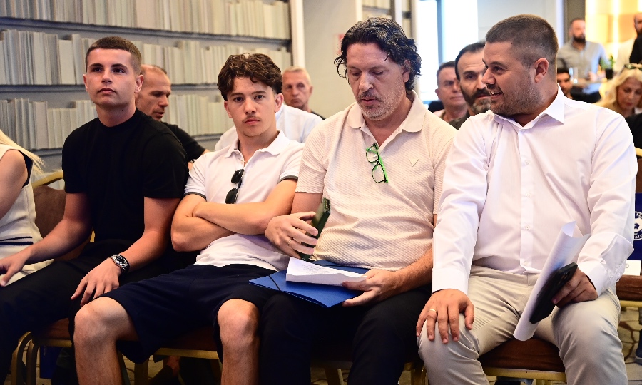 Βρακάς στον bwinΣΠΟΡ FM 94,6: «Έτσι θα βρεθούν οι νέοι... Καρέτσες»