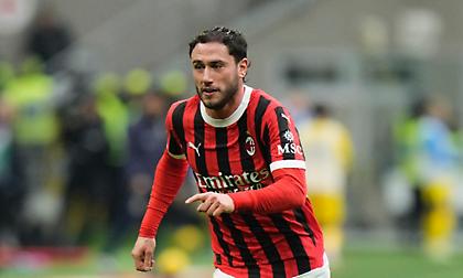 «O Παναθηναϊκός προσφέρει τριετές συμβόλαιο στον Καλάμπρια - Ενδιαφέρον και από Premier League»