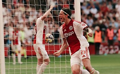 Ξεκίνημα με το δεξί για τον Άγιαξ, χάρη στον σούπερ Βέγκχορστ
