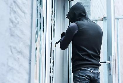 Κεφαλονιά: Νέα διάρρηξη με μεγάλη λεία σε πολυτελή οικία - Μπαράζ χτυπημάτων και κύμα τρόμου