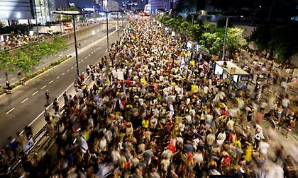 Ισραήλ: Δεκάδες χιλιάδες διαδηλωτές ενάντια στα σχέδια Νετανιάχου για τη Γάζα