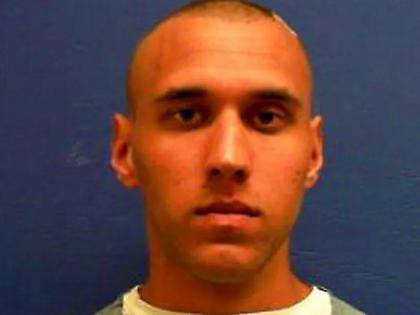 Οι γονείς του δεν τον άφησαν να κάνει πάρτι, τους σκότωσε και κάλεσε 60 άτομα στο σπίτι του