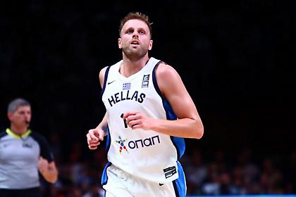 Έκλεισε στην ΑΕΚ ο Χαραλαμπόπουλος