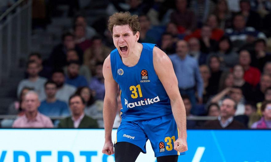 Μπάγερν Μονάχου: Ανακοίνωσε Γιοκουμπάιτις