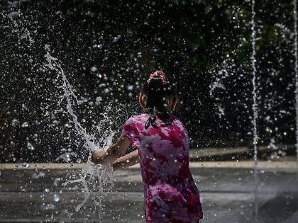 Καιρός: Υψηλές θερμοκρασίες και άνεμοι έως 8 μποφόρ στο Αιγαίο σήμερα
