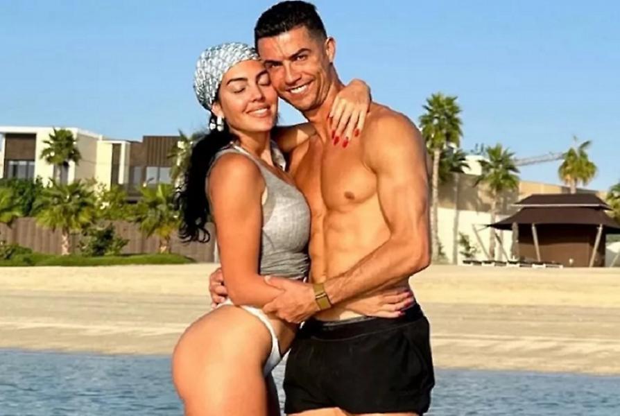 Ο Κριστιάνο Ρονάλντο έκανε πρόταση γάμου στην Τζορτζίνα Ροντρίγκεζ, με το εντυπωσιακό μονόπετρο να τραβά τα βλέμματα