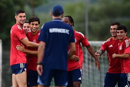 Η προπόνηση του Ολυμπιακού στην Ιταλία με παρουσία φίλων της ομάδας!