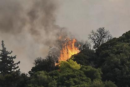 Σε εξέλιξη οι πυρκαγιές σε Συχαινά και Δυτική Αχαία - Περιορισμένες οι ζημιές στη ΒΙ.ΠΕ Πατρών