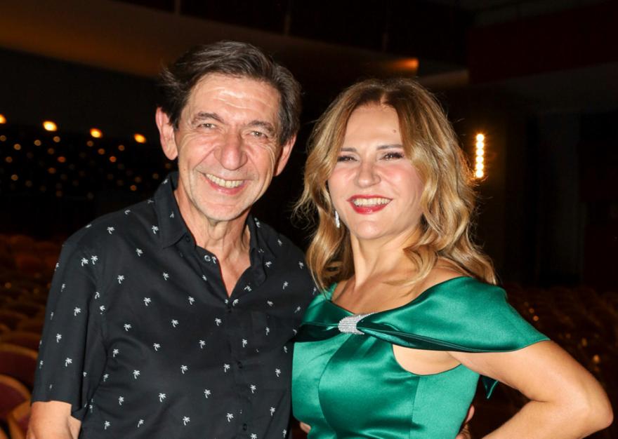 Γεράσιμος Σκιαδαρέσης: Το καλοκαιρινό gadget που δεν πέρασε το τεστ της Μπέσσυς Μάλφα αλλά μας χάρισε γέλιο