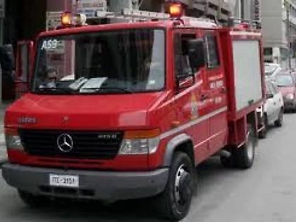 Πυροσβεστικό όχημα συγκρούστηκε με ΙΧ στην Κερατέα - Νεκρή μια 61χρονη