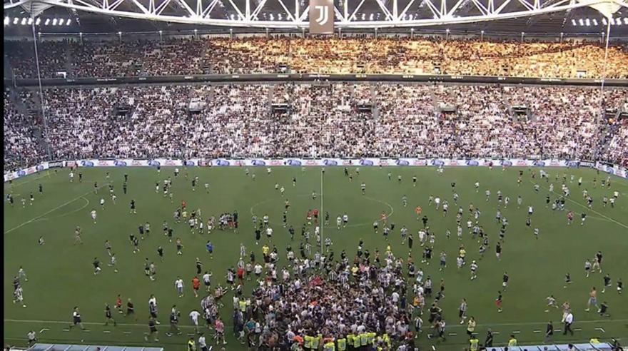 Διακόπηκε στο 52’ με ειρηνικό «ντου» φιλάθλων φιλικό της Γιουβέντους