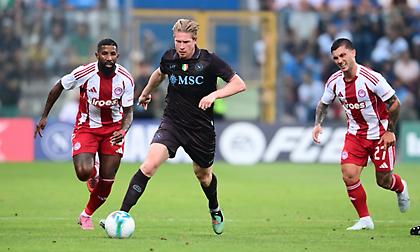 Ο Ντε Μπρόινε ζήτησε συγγνώμη από τον Πνευμονίδη για το σκληρό του μαρκάρισμα