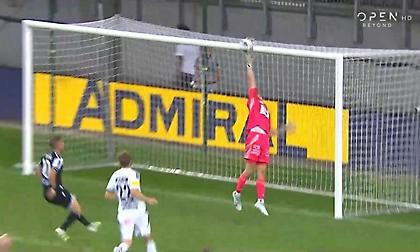 Εντυπωσιακή εκτίναξη και απόκρουση του Πόλστερ στο σουτ του Κωνσταντέλια!