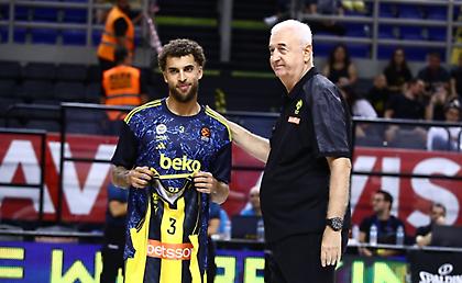 Η Φενέρμπαχτσε ανακοίνωσε φιλικό με την ΑΕΚ στη Sunel Arena