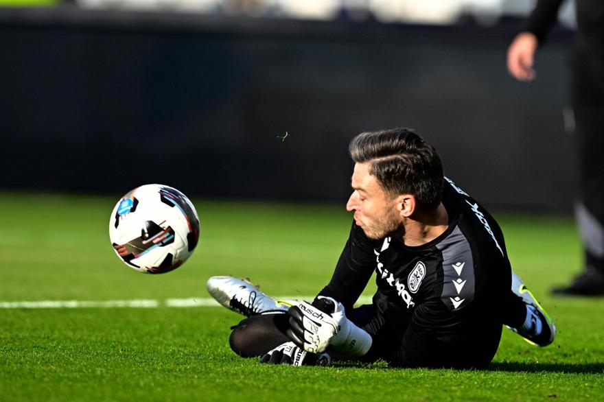 Παβλένκα: Η γαϊδουρινή του υπομονή τον οδήγησε στην απόλυτη αποθέωση!