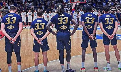 Συγκινητική κίνηση των παικτών της Ιταλίας: Φόρεσαν όλοι μπλούζες με το όνομα και το νούμερο του Πολονάρα