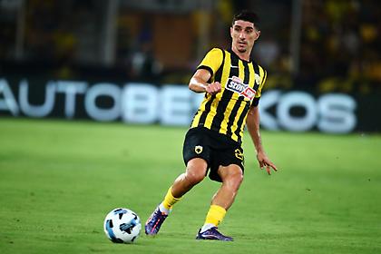 Τσακίρης: «Εντείνονται οι προσπάθειες της ΑΕΚ για αμυντικό χαφ»