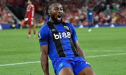 Σεμένιο για τη ρατσιστική επίθεση: «Το ποδόσφαιρο στάθηκε ενωμένο κόντρα στο κακό»