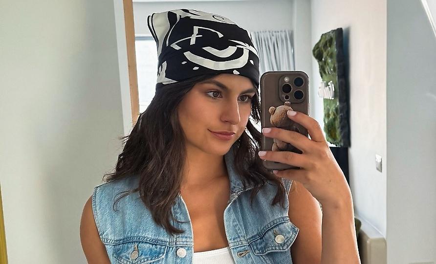 Δανάη Παππά: Ένα και δύο πηδάει τα κύματα μα αυτά τα κύματα σταματημό δεν έχουν