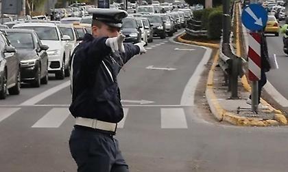 Διακοπή της κυκλοφορίας στην Οδό Ανατωλικής Ρωμυλίας στο Ίλιον - Έσπασε αγωγός ύδρευσης