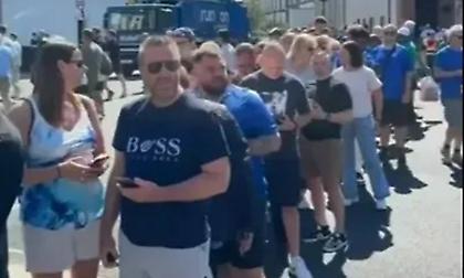 Χάος έξω από το «Στάμφορντ Μπριζ»: Χιλιάδες φίλοι της Τσέλσι έχουν πρόβλημα με τα ηλεκτρονικά εισιτήριά τους!